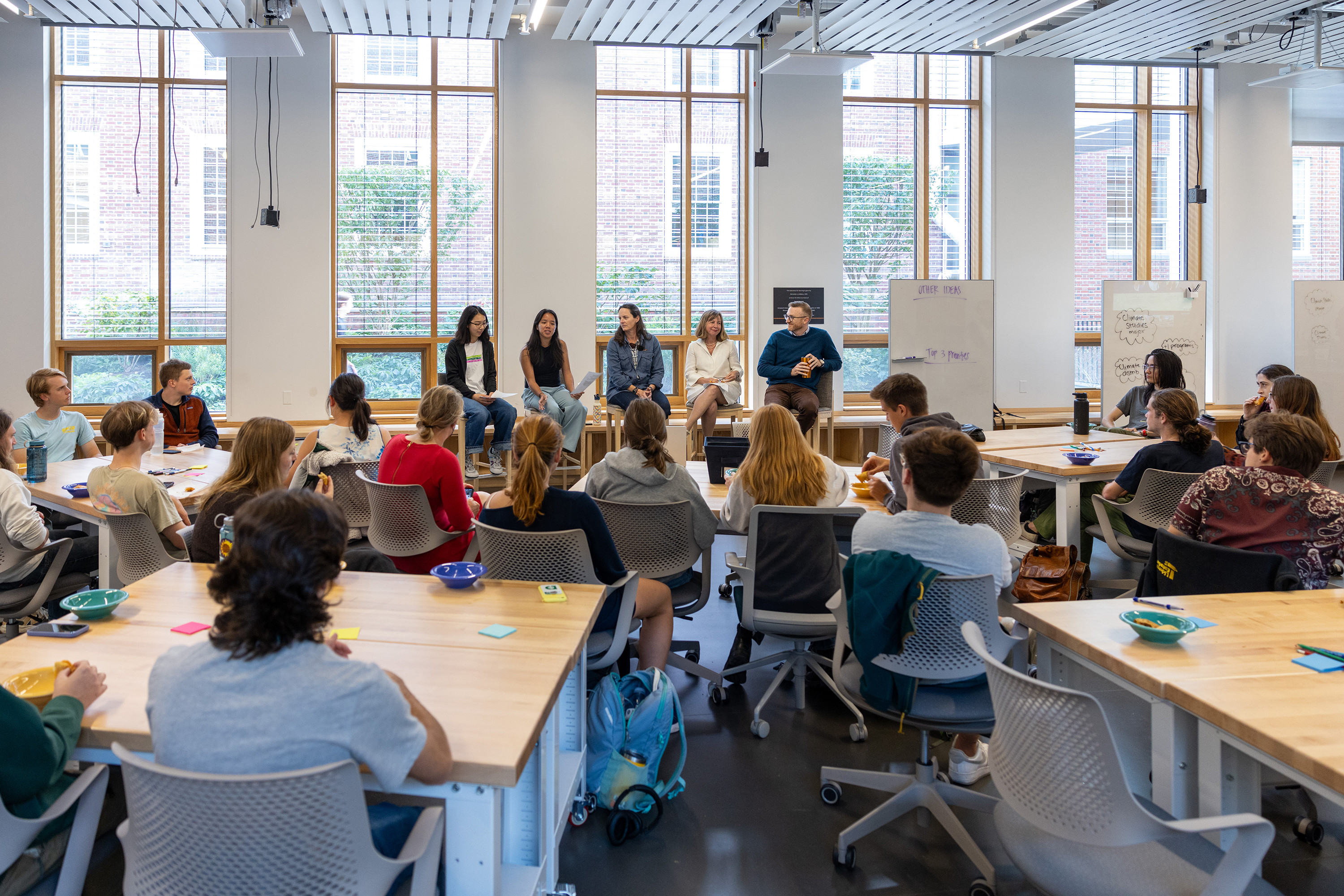 Dartmouth Climate Collaborative gets feedback from students