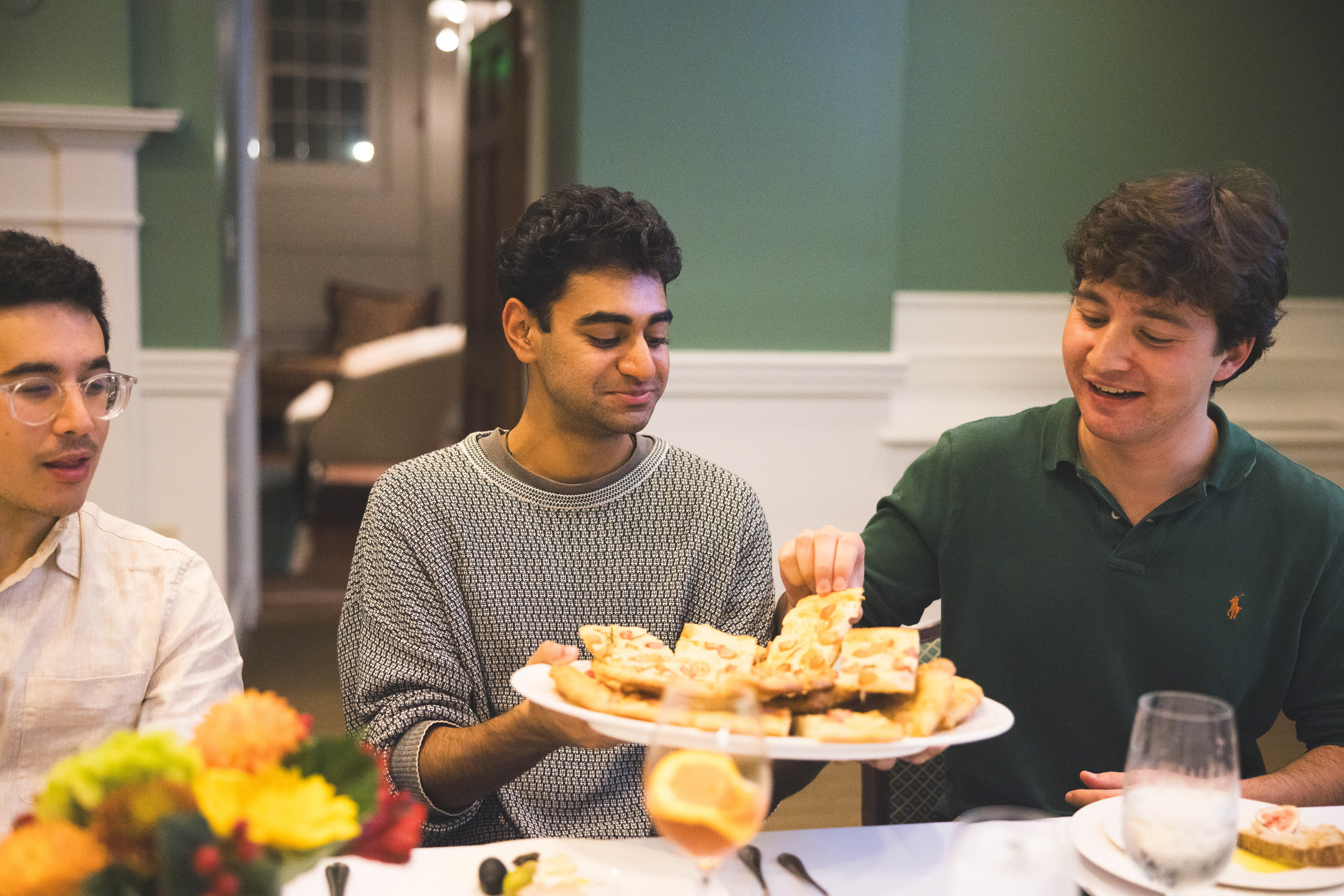 Students from Food & Art class grabbing food