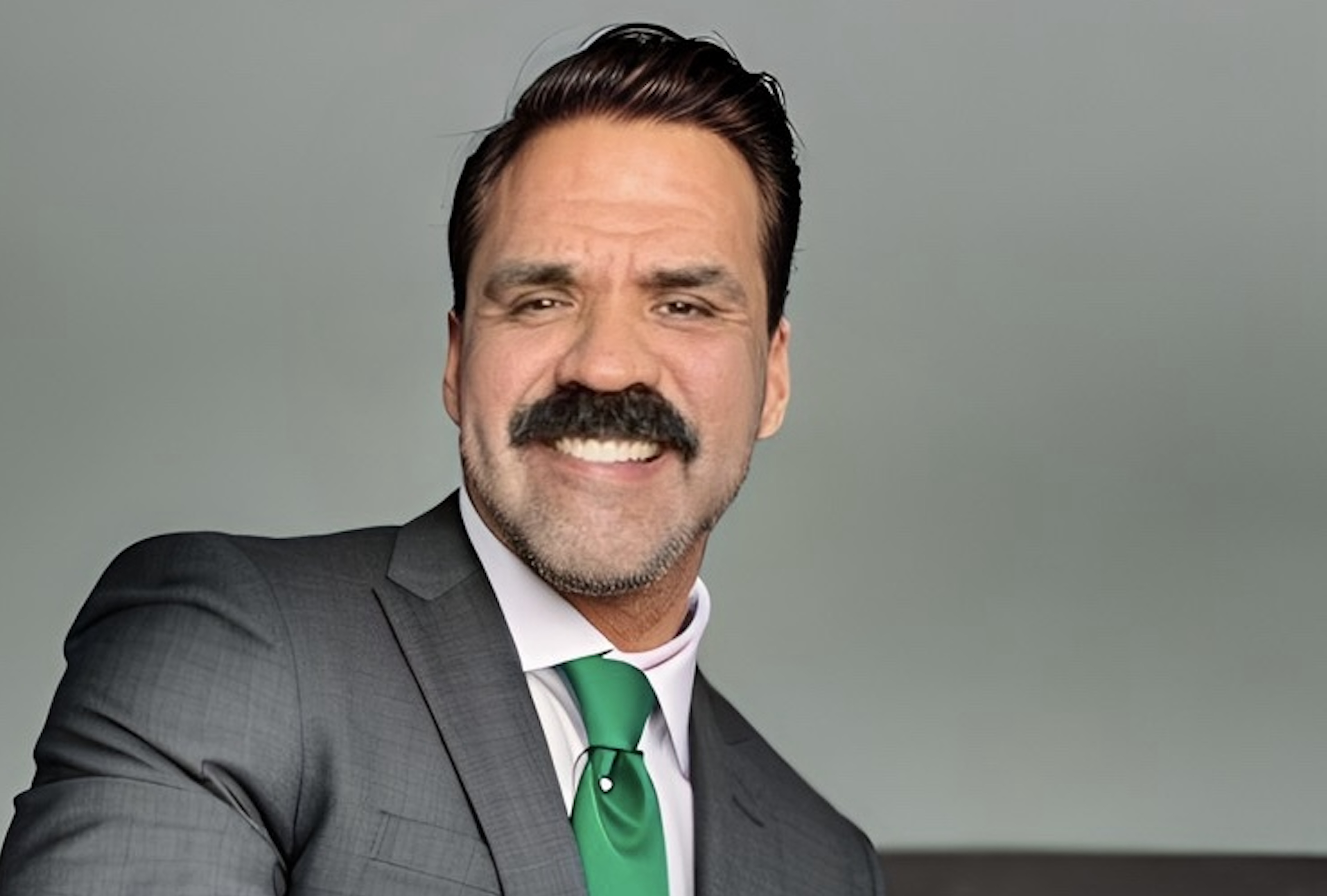 Dr. Marco Valenzuela