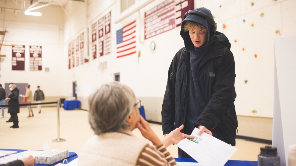 Student registers to vote