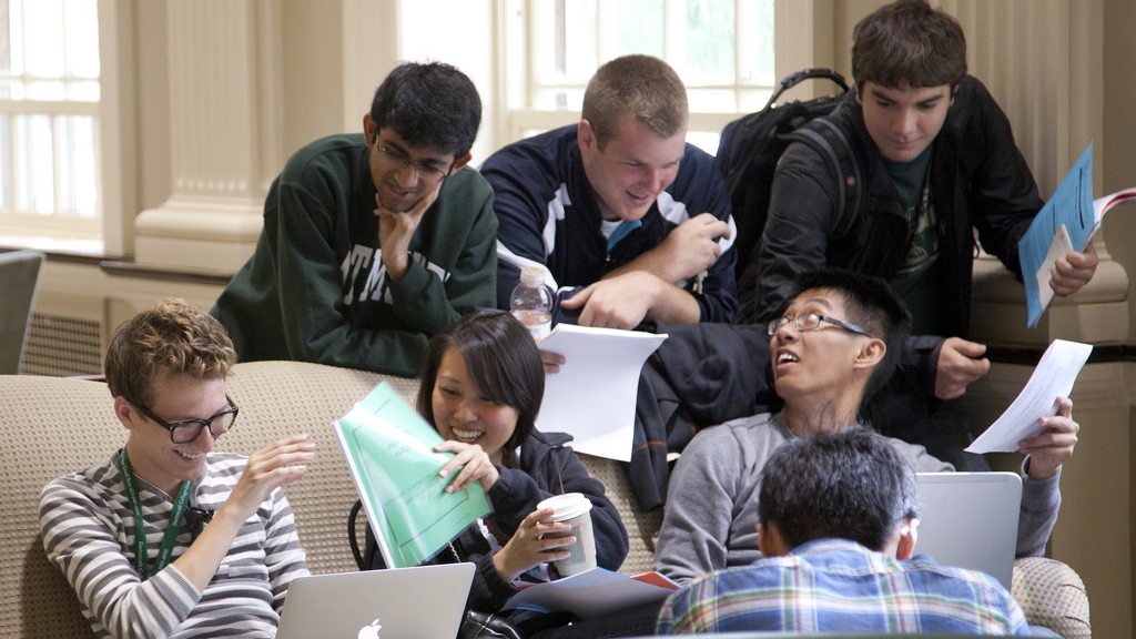 Students gather in the main hall of Berry-Baker Library